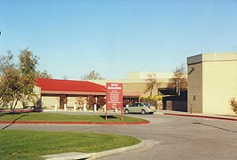 [photo, Main Building, Maryland School for the Deaf, Columbia Campus, Columbia, Maryland]