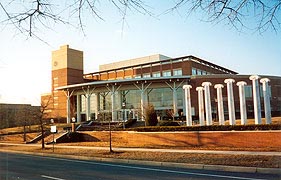 [photo, Robert F. Sweeney District Court Building, 251 Rowe Blvd., Annapolis, Maryland]